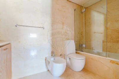 Apartamento T5 para Venda em Matosinhos e Leça da Palmeira