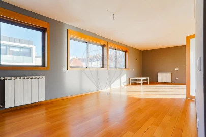 Apartamento T5 para Venda em Matosinhos e Leça da Palmeira