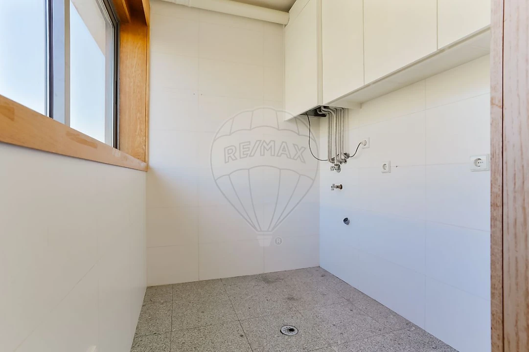 Apartamento T5 para Venda em Matosinhos e Leça da Palmeira Foto 12