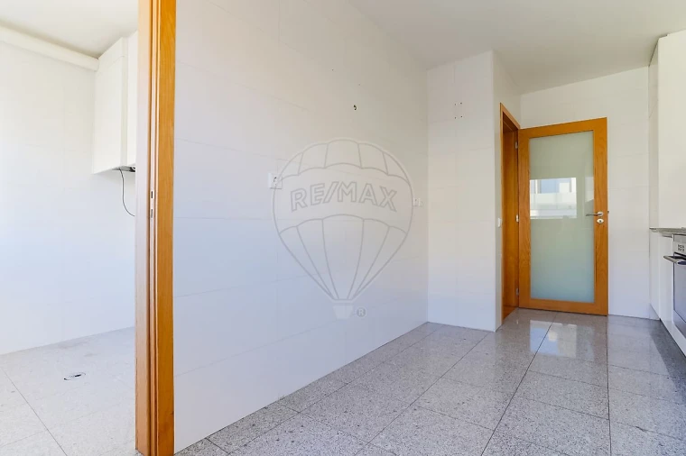 Apartamento T5 para Venda em Matosinhos e Leça da Palmeira Foto 13