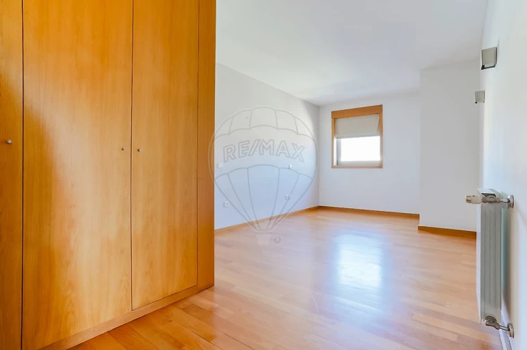Apartamento T5 para Venda em Matosinhos e Leça da Palmeira Foto 7