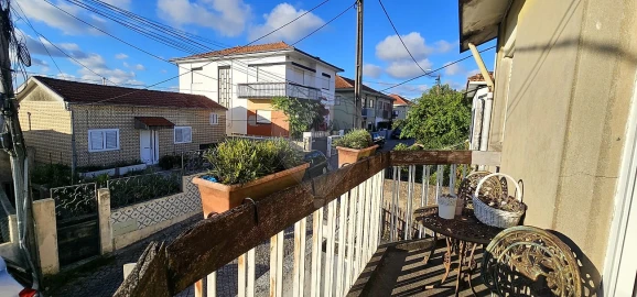Moradia T2 para Venda em Oliveira do Douro