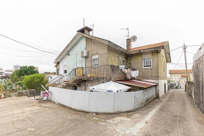 Moradia T2 para Venda em Oliveira do Douro
