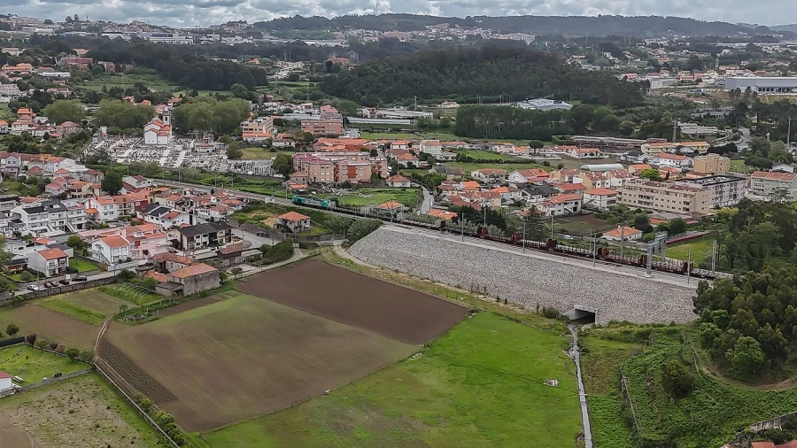 Terreno para Venda em Gulpilhares e Valadares Foto 17