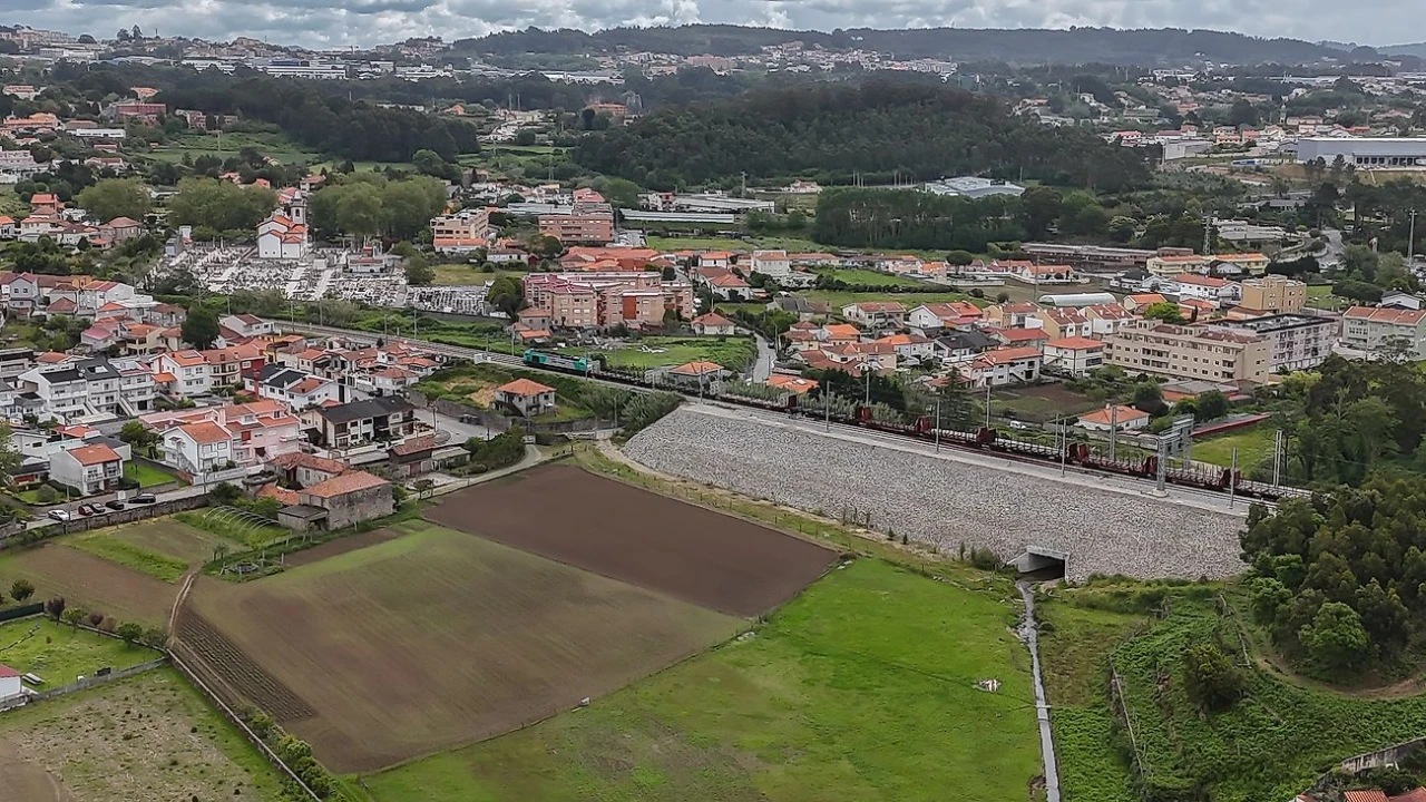 Terreno para Venda em Gulpilhares e Valadares Foto 20