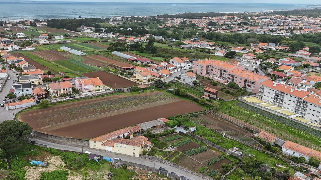 Terreno para Venda em Gulpilhares e Valadares Foto 19