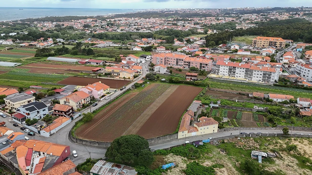 Terreno para Venda em Gulpilhares e Valadares Foto 12