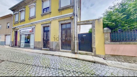 Prédio para Venda em Gondomar (São Cosme), Valbom e Jovim