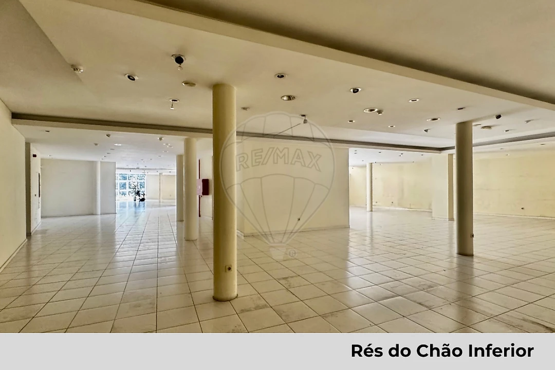 Loja para Arrendamento em Paços de Ferreira Foto 8