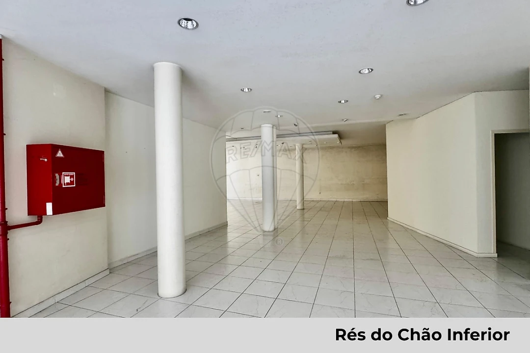 Loja para Arrendamento em Paços de Ferreira Foto 9