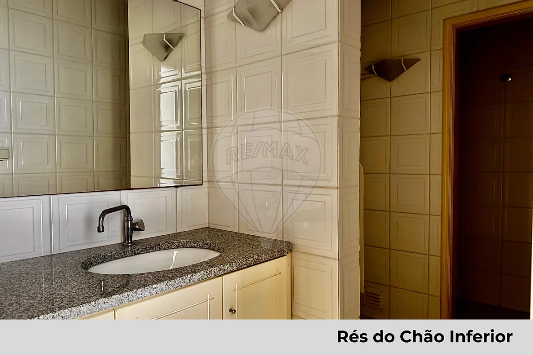 Loja para Arrendamento em Paços de Ferreira Foto 14