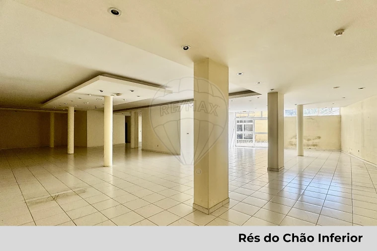 Loja para Arrendamento em Paços de Ferreira Foto 7