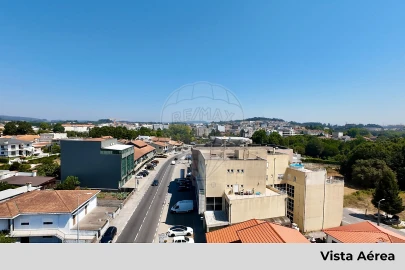 Loja para Arrendamento em Paços de Ferreira