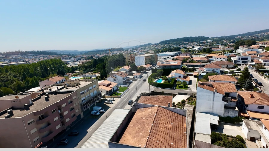 Loja para Arrendamento em Paços de Ferreira