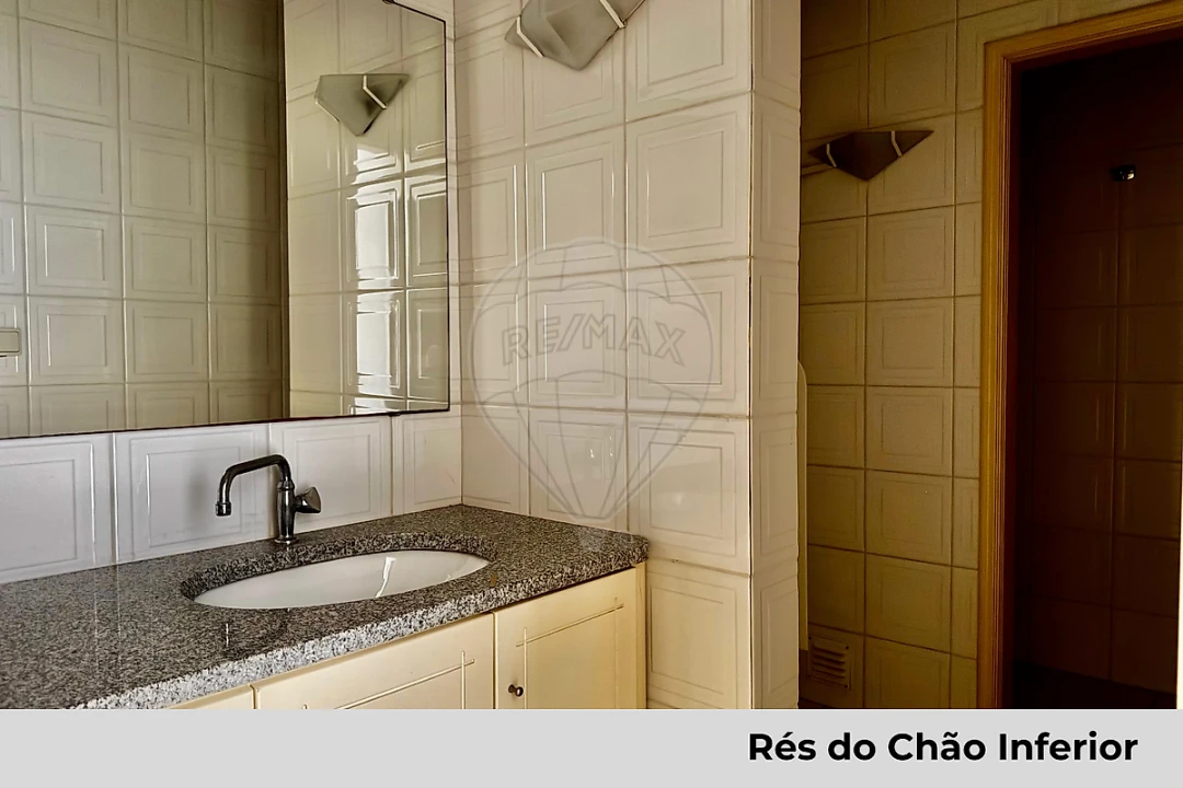 Loja para Arrendamento em Paços de Ferreira Foto 11