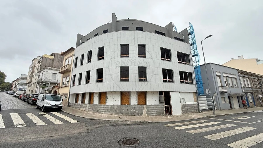 Apartamento T1 para Venda em Paranhos Foto 8