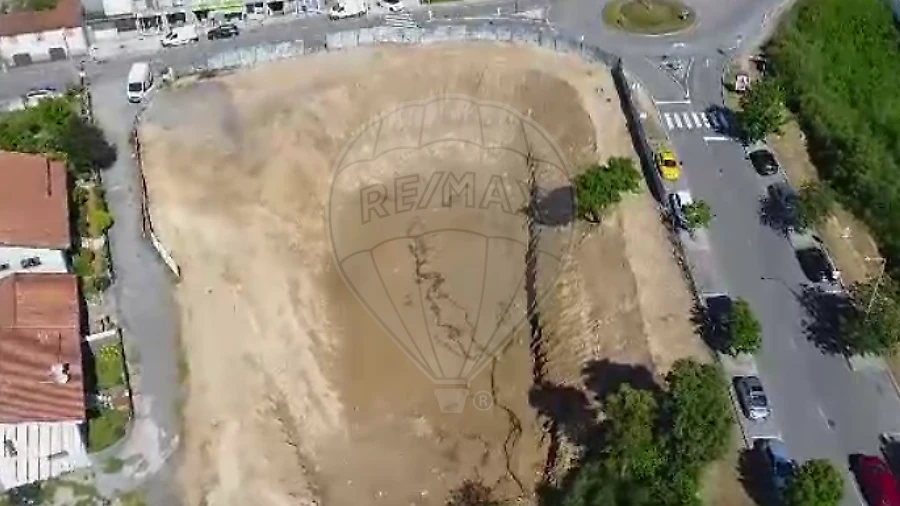 Terreno para Venda em O. Azeméis, Riba-Ul, Ul, Macinhata Seixa, Madail