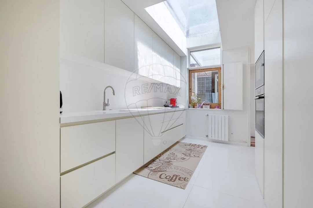Moradia T5 para Venda em Santa Marinha e São Pedro da Afurada Foto 19