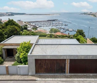 Moradia T5 para Venda em Santa Marinha e São Pedro da Afurada
