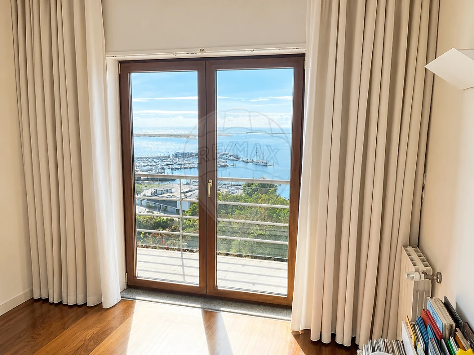Moradia T5 para Venda em Santa Marinha e São Pedro da Afurada Foto 39