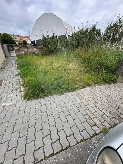 Terreno para Venda em Rio Tinto
