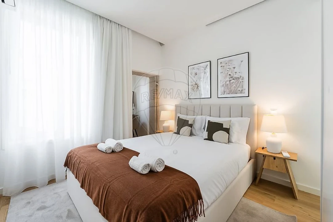 Apartamento T2 para Venda em Cedofeita, Santo Ildefonso, Sé, Miragaia, São Nicolau e Vitória Foto 3