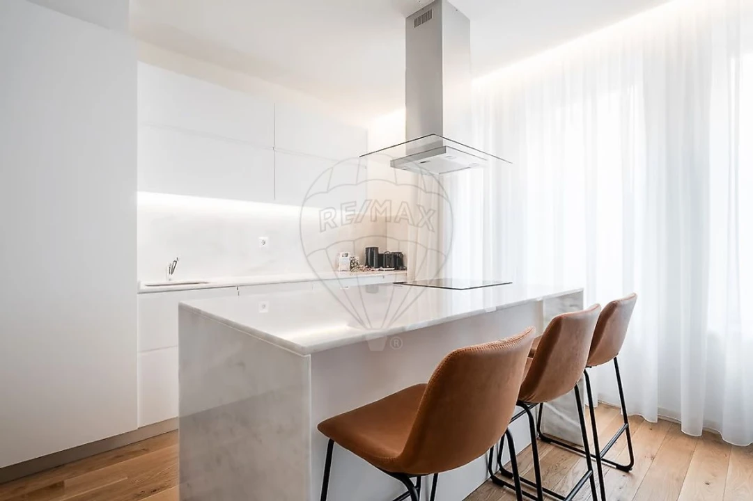 Apartamento T2 para Venda em Cedofeita, Santo Ildefonso, Sé, Miragaia, São Nicolau e Vitória Foto 13