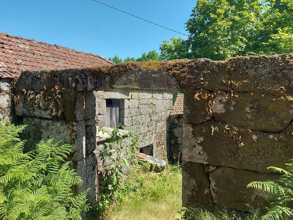 Terreno para Venda em Britelo, Gémeos e Ourilhe Foto 10