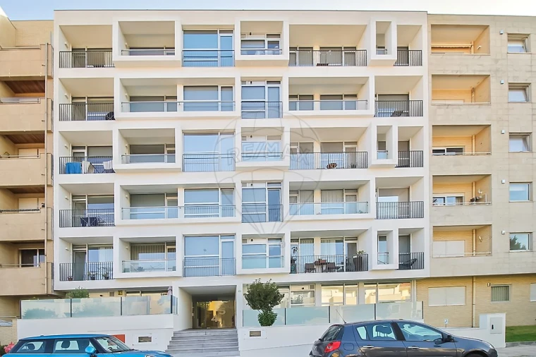 Apartamento T1 para Arrendamento em São Mamede de Infesta e Senhora da Hora Foto 13