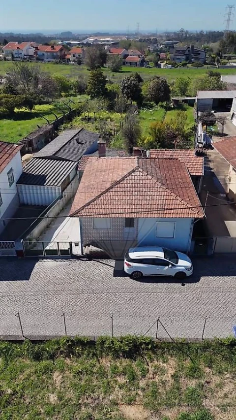 Moradia T2 para Venda em Grijó e Sermonde