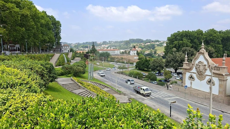 Moradia T4 para Venda em Santo Tirso, Couto (Santa Cristina e São Miguel) e Burgães Foto 2