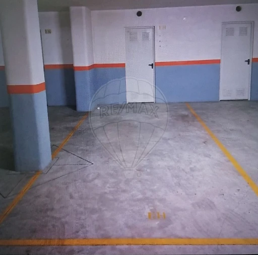 Garagem para Arrendamento em Cedofeita, Santo Ildefonso, Sé, Miragaia, São Nicolau e Vitória Foto 3