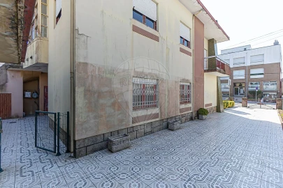 Moradia T5 para Venda em São Mamede de Infesta e Senhora da Hora
