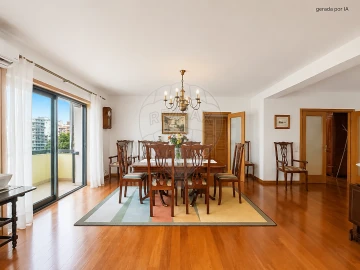 Apartamento T4 para Venda em Ramalde