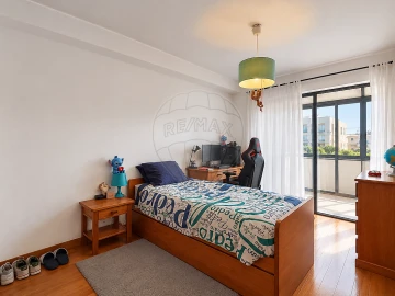 Apartamento T4 para Venda em Ramalde