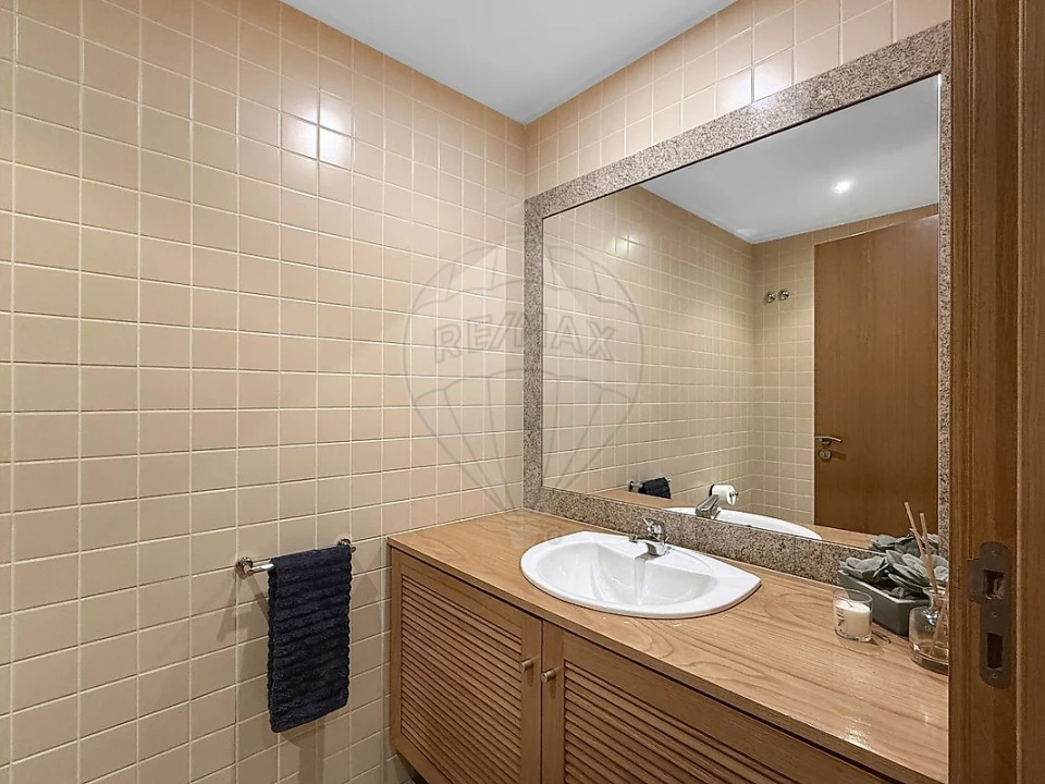 Apartamento T4 para Venda em Ramalde Foto 17