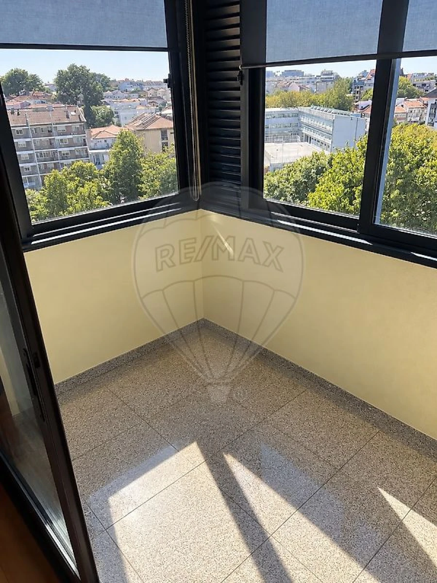 Apartamento T4 para Venda em Ramalde Foto 20