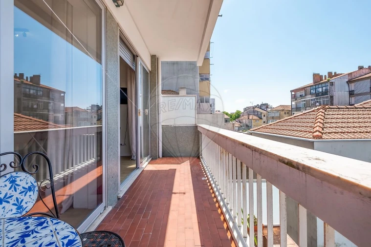Apartamento para Venda em Cedofeita, Santo Ildefonso, Sé, Miragaia, São Nicolau e Vitória Foto 3