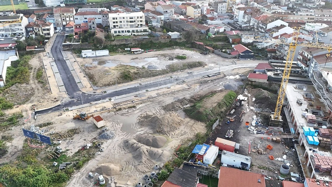 Apartamento T1 para Venda em Paranhos Foto 12
