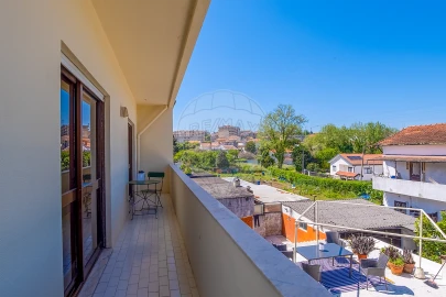 Prédio para Venda em Oliveira do Douro