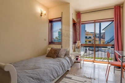 Prédio para Venda em Oliveira do Douro