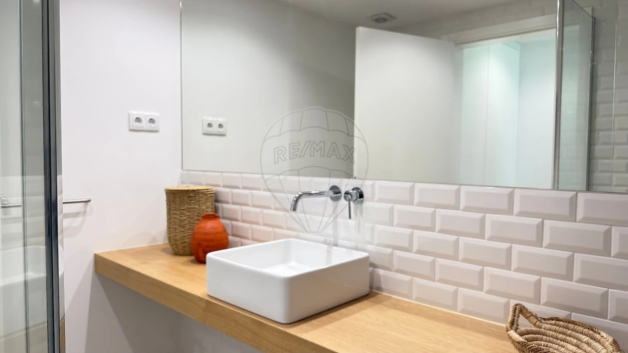 Apartamento T1 para Venda em Ramalde Foto 8