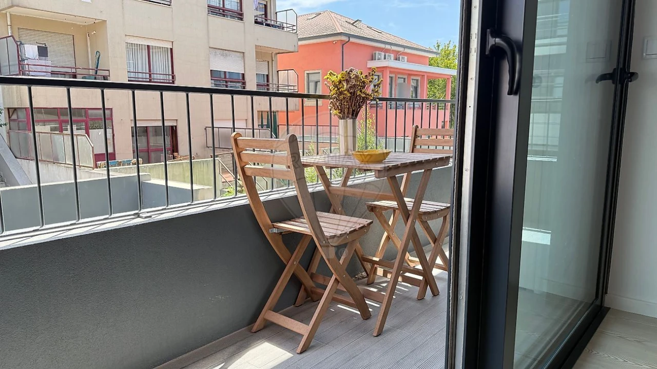 Apartamento T1 para Venda em Ramalde Foto 10