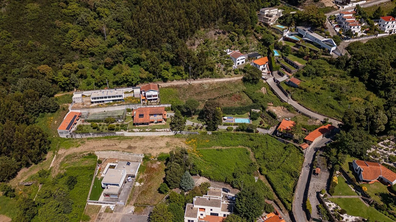 Moradia T9 para Venda em Moledo e Cristelo Foto 1