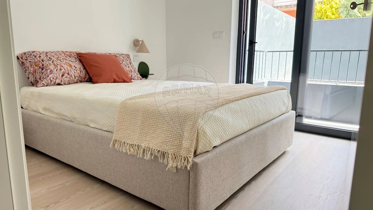 Apartamento T1 para Venda em Ramalde Foto 2