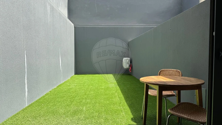 Apartamento T1 para Venda em Ramalde Foto 12