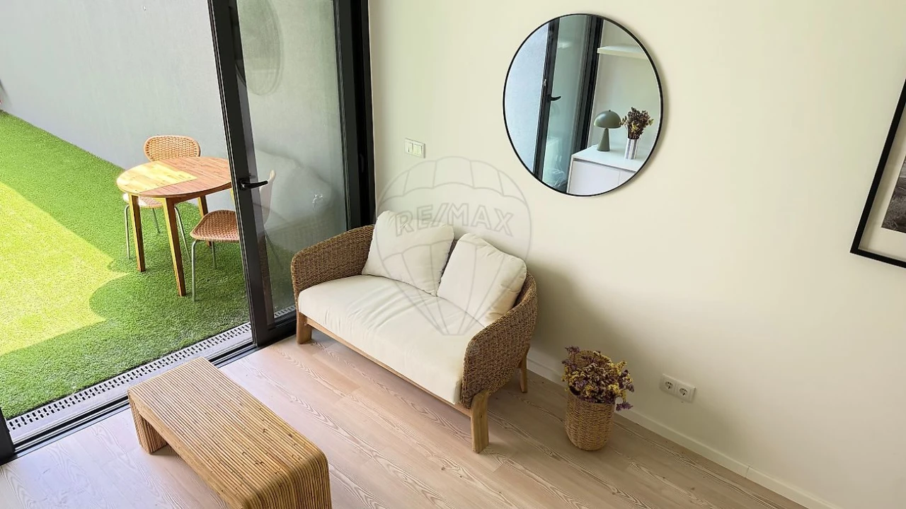 Apartamento T1 para Venda em Ramalde Foto 5
