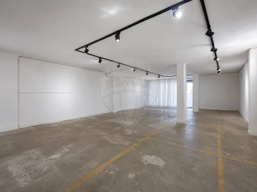 Garagem para Venda em Paranhos