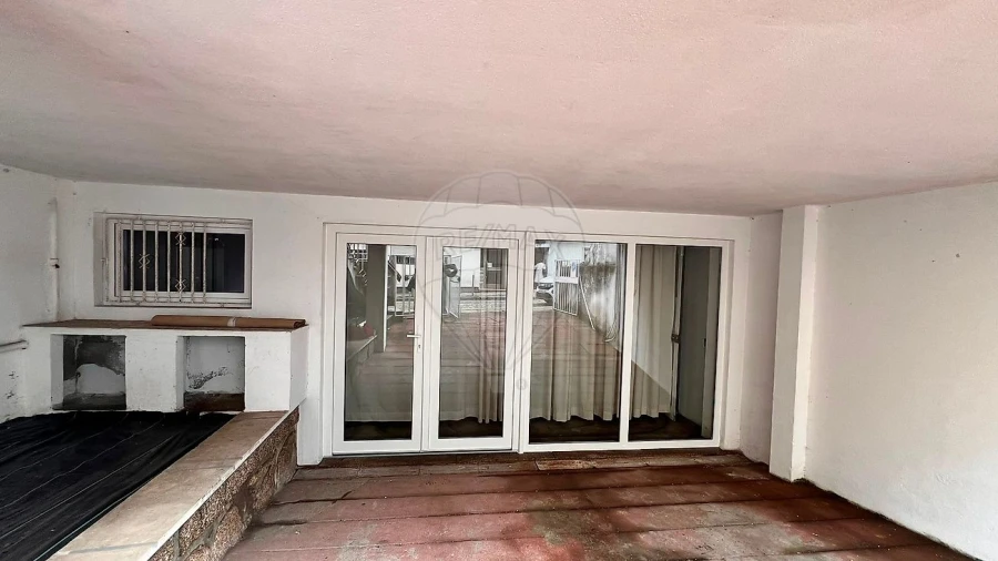Armazém para Venda em Paranhos Foto 3
