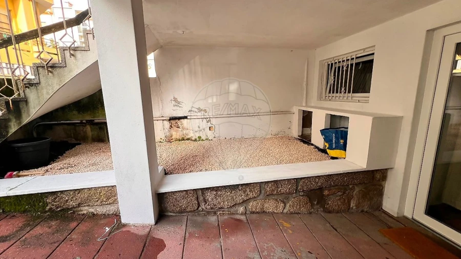 Garagem para Venda em Paranhos